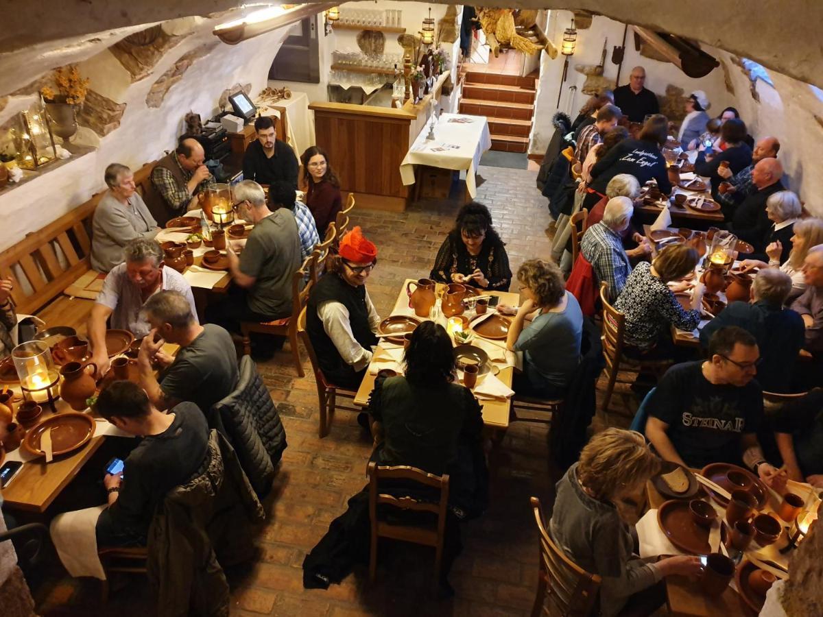 Landgasthaus "Zum Engel" Neuleiningen Eksteriør bilde